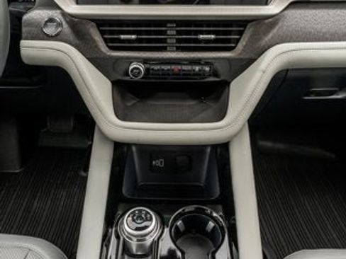 New 2026 Ford Explorer Platinum AWD/4WD image 21