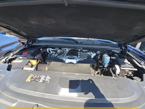 Used 2018 Cadillac Escalade Premium Luxury image 22