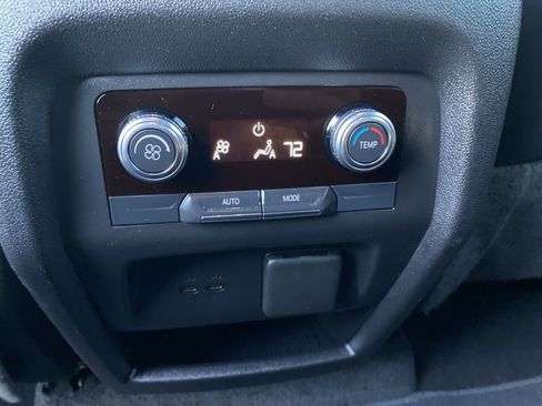 Used 2025 GMC Acadia Elevation w/ Elevation Premium Package image 25