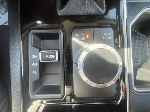 Used 2022 Toyota Tundra SR5 AWD/4WD image 47