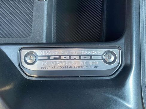 New 2025 Ford Bronco 4-Door image 18