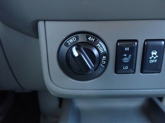 Used 2016 Nissan Frontier SV w/ SV Value Truck Package AWD/4WD image 20