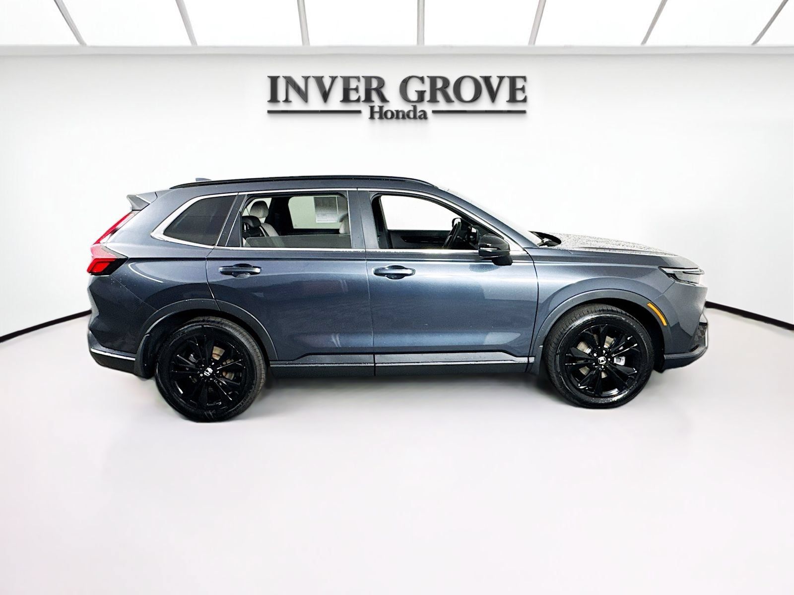 Used 2024 Honda CR-V Sport Touring image 3