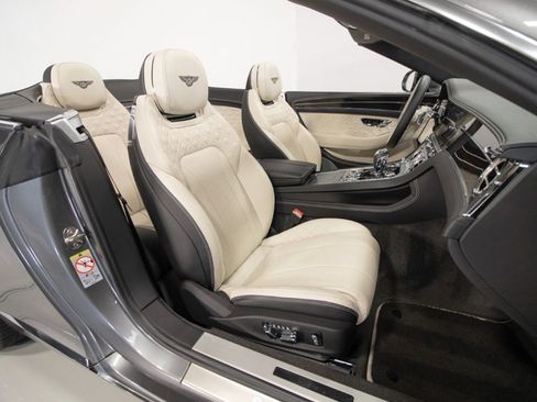 Used 2021 Bentley Continental GT image 52