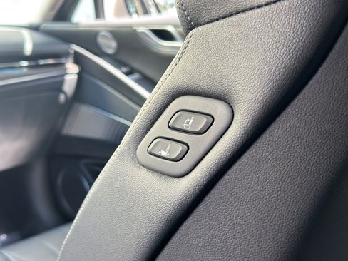 Used 2021 Genesis G80 2.5T w/ Prestige Package RWD image 37