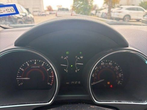 Used 2011 Toyota Highlander Limited image 4