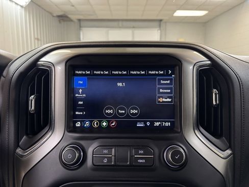 Used 2019 Chevrolet Silverado 1500 LT w/ All-Star Edition image 39