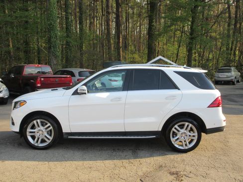 Used 2017 Mercedes-Benz GLE 350 4MATIC image 9