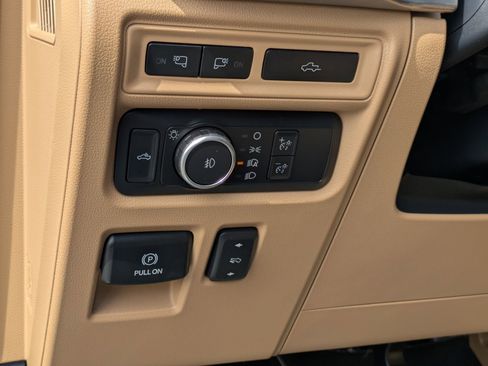 Certified 2022 Ford F150 Lariat image 15