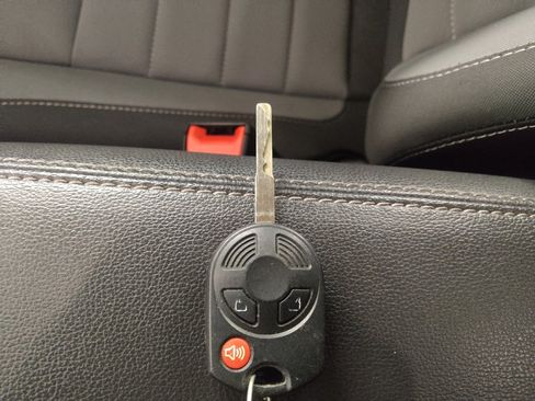 Used 2019 Ford Escape S FWD image 32
