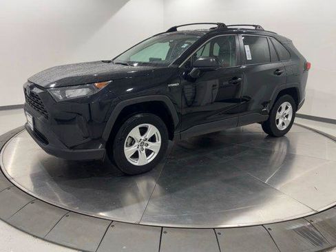 Certified 2021 Toyota RAV4 LE AWD/4WD image 1