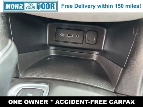 Used 2019 Chevrolet Equinox LS image 21