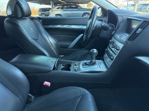 Used 2011 INFINITI G37 Sport w/ Premium Pkg image 11