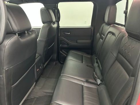 Used 2022 Nissan Frontier PRO-4X w/ Pro-4X Premium Package image 33