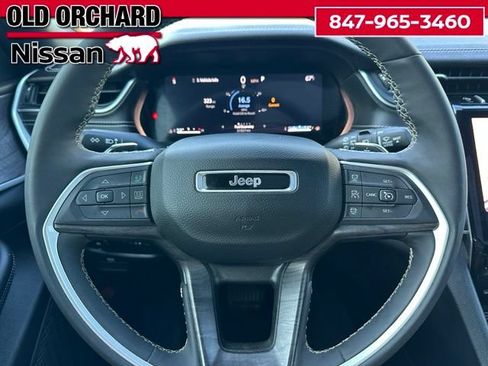 Used 2024 Jeep Grand Cherokee L Limited w/ Black Appearance Package AWD/4WD image 25