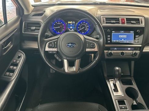 Used 2017 Subaru Outback 2.5i Premium image 16
