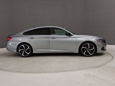 Used 2021 Honda Accord Sport image 6
