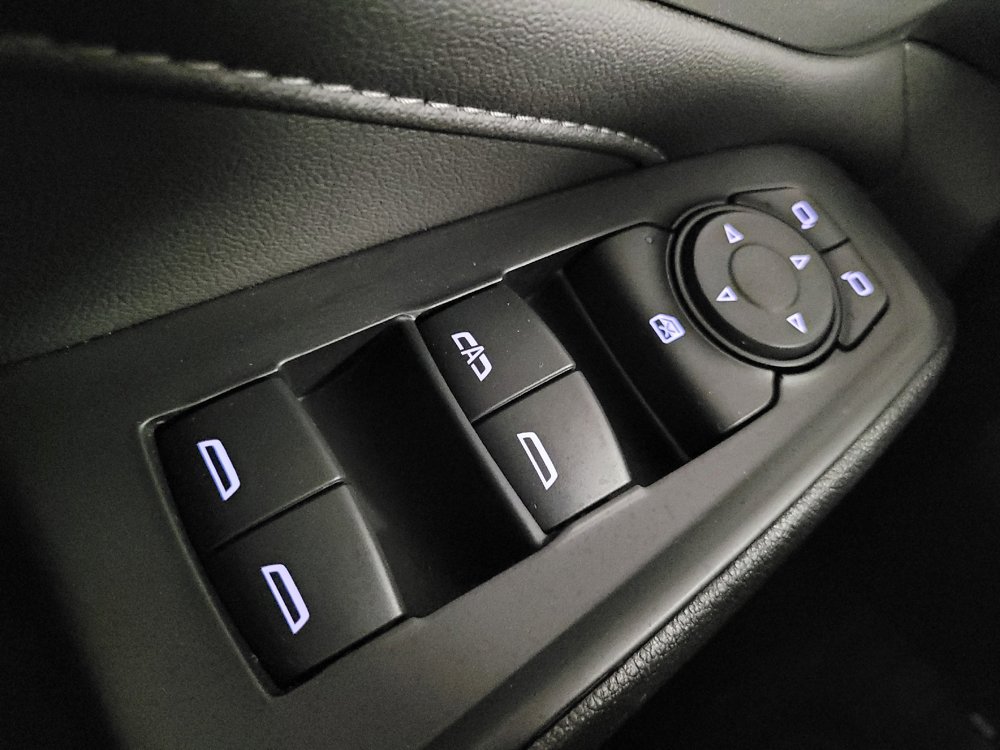 Used 2023 Chevrolet Traverse LT FWD image 27