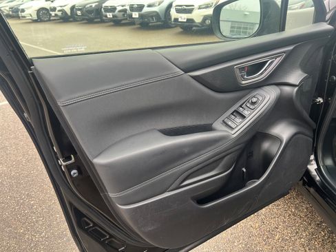 Certified 2023 Subaru Forester Premium image 17