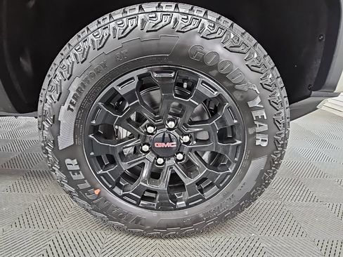 New 2026 GMC Canyon Elevation w/ Convenience Package image 47