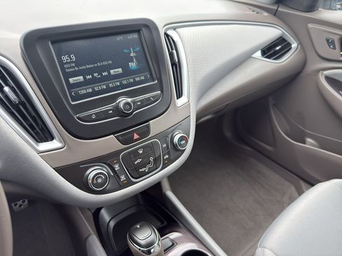 Used 2016 Chevrolet Malibu LS image 21