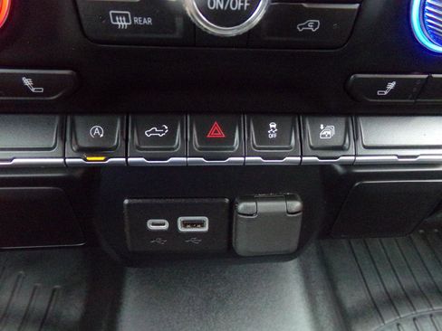 Used 2022 GMC Sierra 1500 Elevation AWD/4WD image 14
