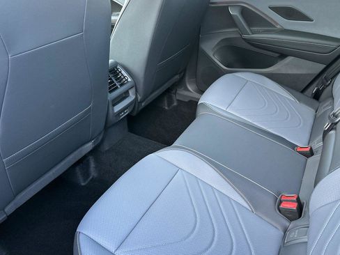 New 2026 Volkswagen Tiguan SE image 11