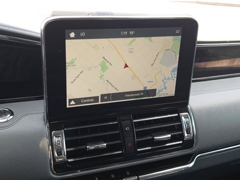 Used 2018 Lincoln Navigator Reserve w/ Technology Package AWD/4WD image 29
