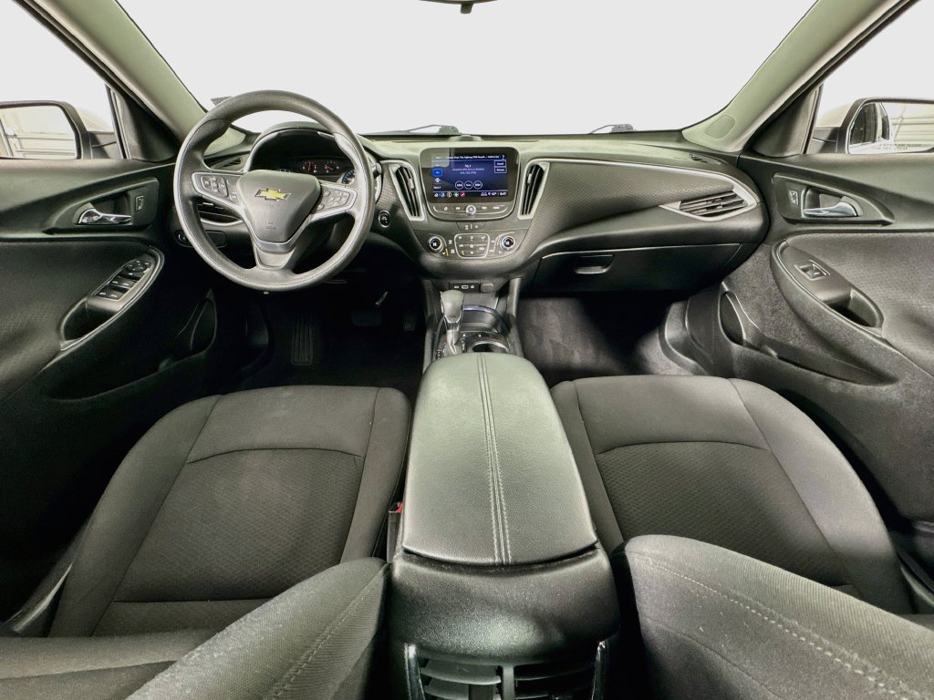 Used 2022 Chevrolet Malibu LT FWD image 26
