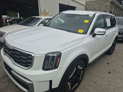 Used 2023 Kia Telluride S