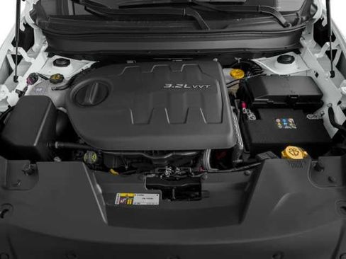 Used 2017 Jeep Cherokee Trailhawk w/ Comfort/Convenience Group image 13