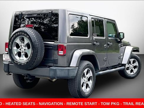 Used 2016 Jeep Wrangler Unlimited Sahara w/ Dual Top Group AWD/4WD image 6