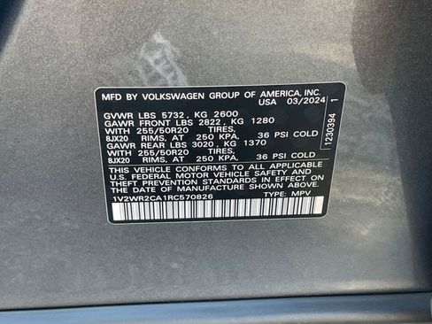 Used 2024 Volkswagen Atlas SE image 32
