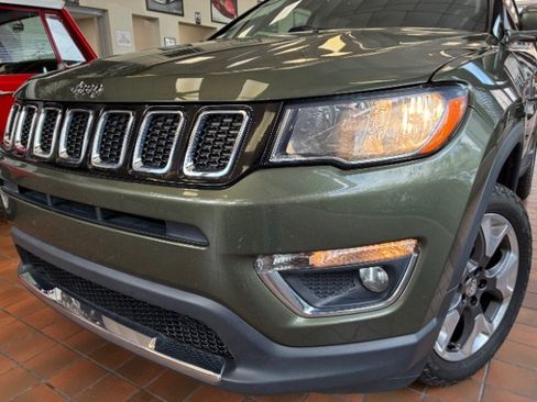 Used 2019 Jeep Compass Limited AWD/4WD image 9