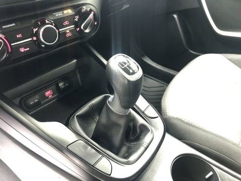 Used 2020 Kia Soul LX image 24