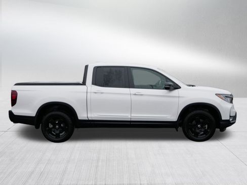 Certified 2025 Honda Ridgeline Black Edition image 8