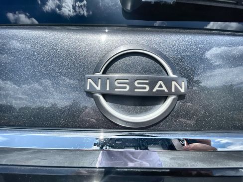 Used 2023 Nissan Armada Platinum w/ Captain's Chairs Package RWD image 32