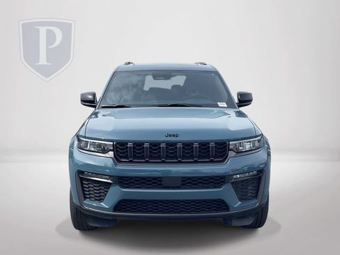 New 2026 Jeep Grand Cherokee L Limited image 2