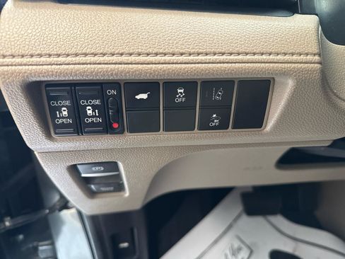 Used 2019 Honda Odyssey EX-L image 10