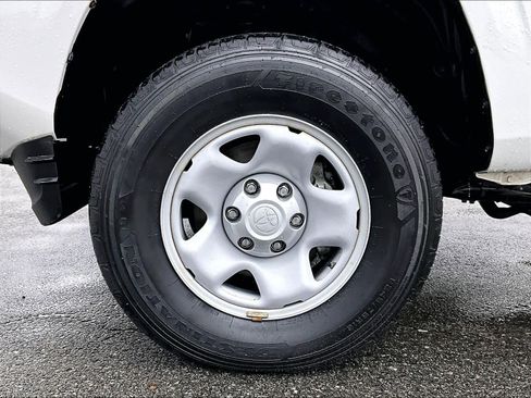 Used 2023 Toyota Tacoma SR image 7