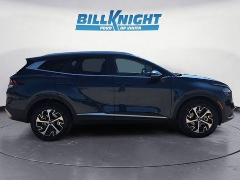 Used 2025 Kia Sportage EX AWD/4WD image 6