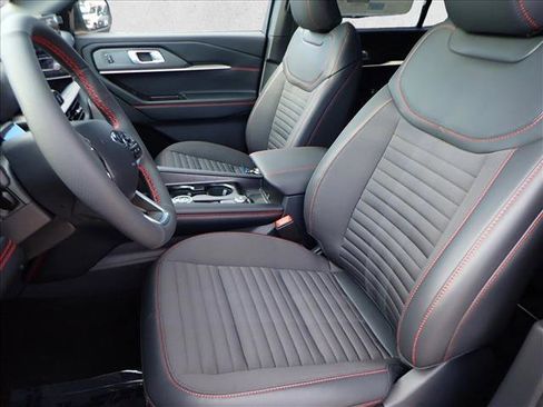 New 2026 Ford Explorer ST-Line w/ ST-Line Street Pack AWD/4WD image 13