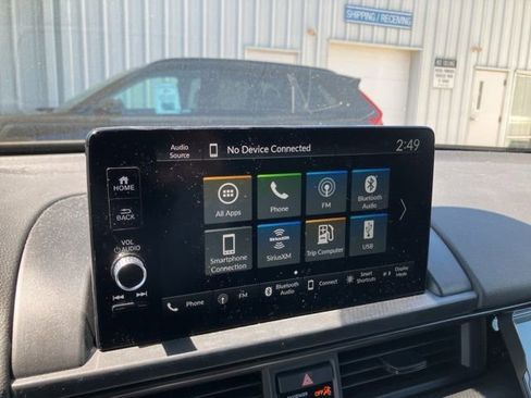 Used 2023 Honda Pilot TrailSport image 12