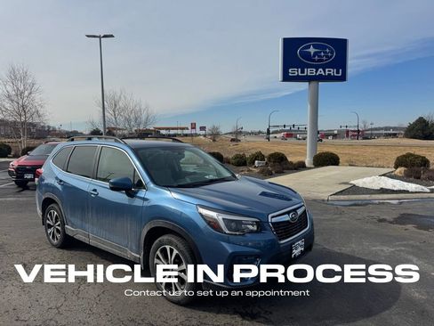 Used 2021 Subaru Forester Limited image 1
