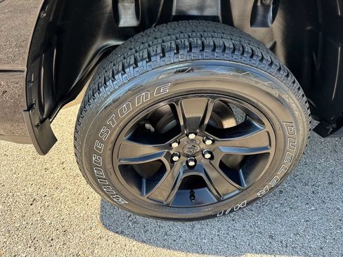 Used 2023 RAM 1500 Big Horn AWD/4WD image 5