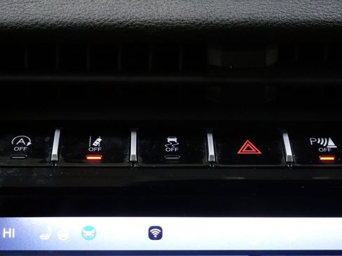 Used 2022 Jeep Grand Cherokee L Limited image 21