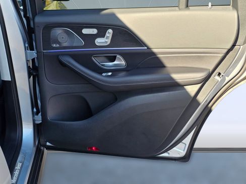 Used 2026 Mercedes-Benz GLS 450 4MATIC image 24