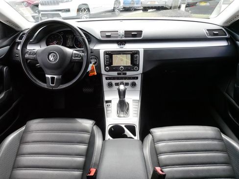 Used 2014 Volkswagen CC R-Line FWD image 10