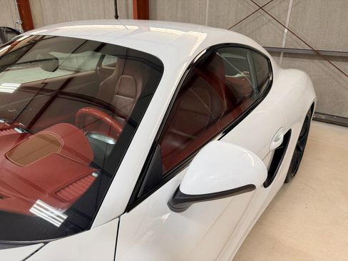 Used 2015 Porsche Cayman GTS image 30