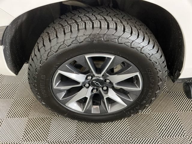 Used 2021 Chevrolet Tahoe Z71 w/ Z71 Signature Package AWD/4WD image 30